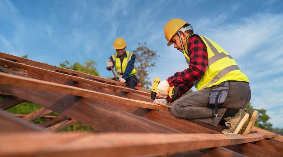 Professional gutter cleaning in Juneau, WI